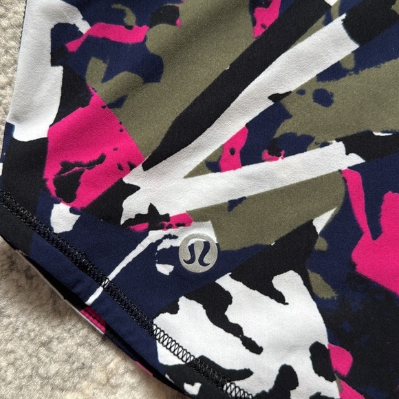 Lululemon Fast Lane SingletTank - Picture 9 of 10